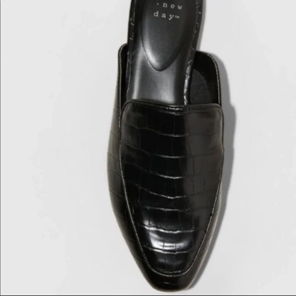 [a new day] black cardi mules - Picture 2 of 2